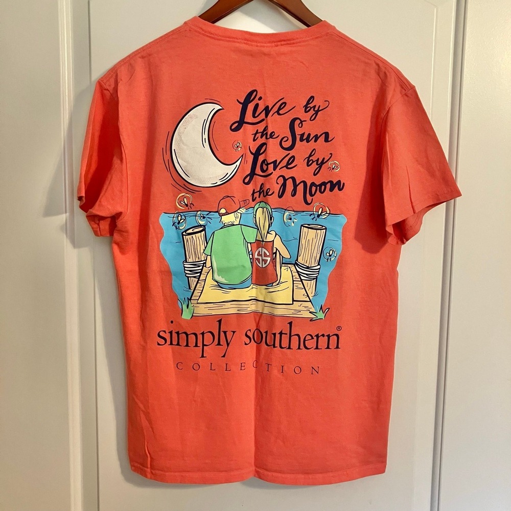 Simply Southern Collection "Live by the Sun, Love by the Moon" Coral t-shirt M